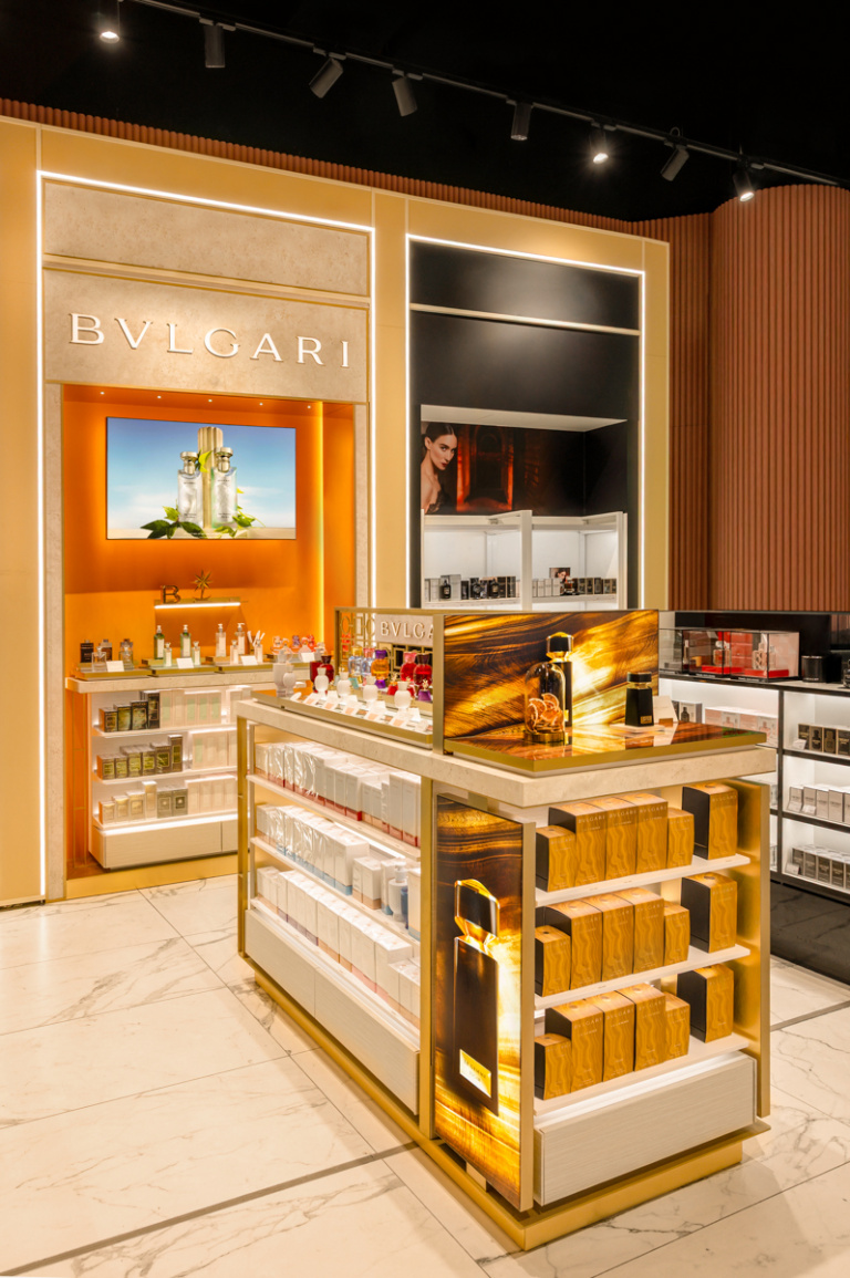 Photographe de boutiques travel retail a Paris